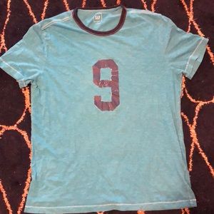 Gap T-shirt